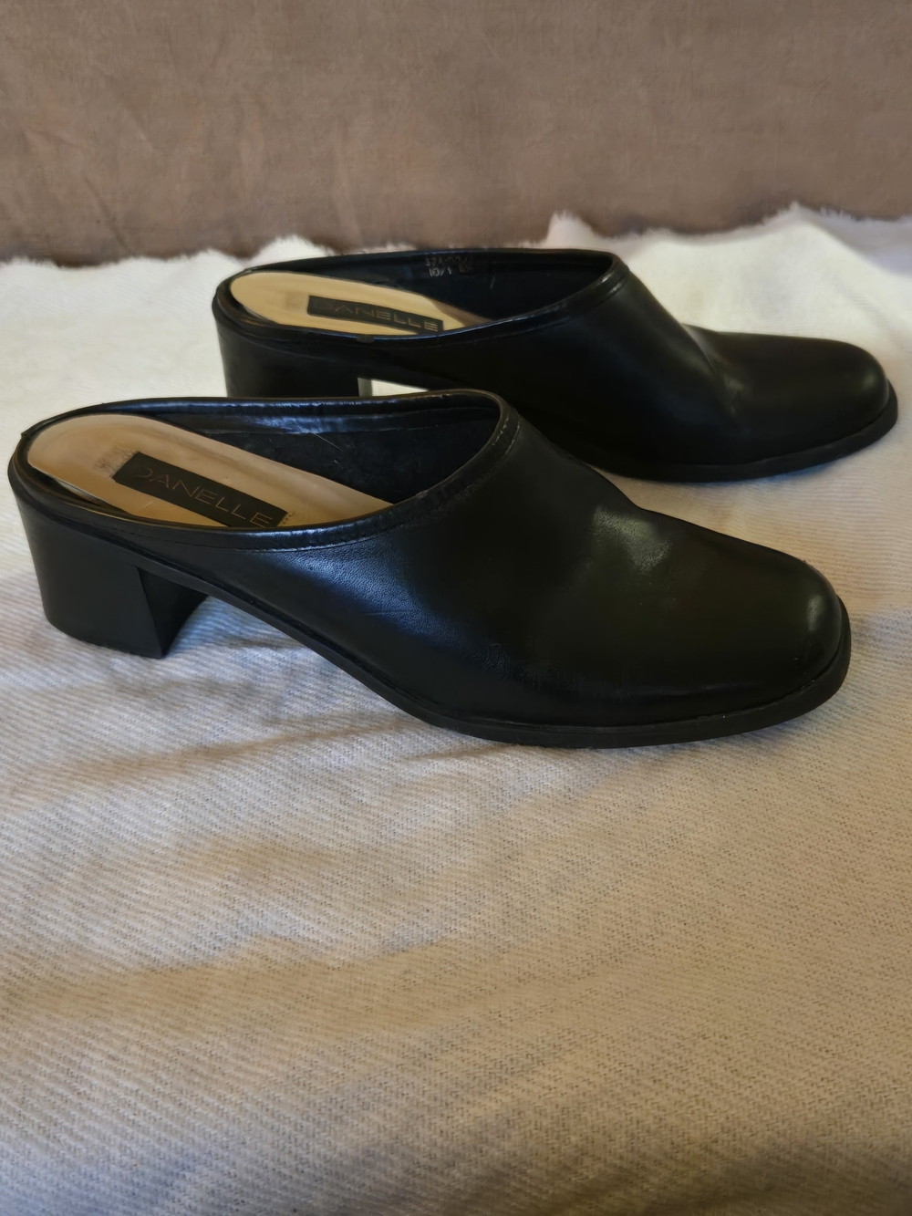Vintage Danelle Black Leather Mule Heels